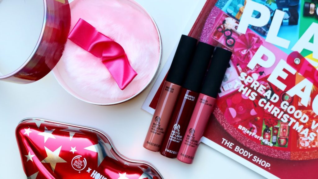 Review | The Body Shop matte liquid lipsticks & powder puff shimmer kerstcollectie.
